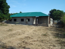 La costruzione della scuola è quasi conclusa.